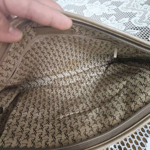 Yves Saint Laurent pouch - Picture 5 of 12